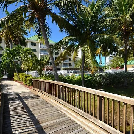 Sunrise Suites Paradise Escape #407